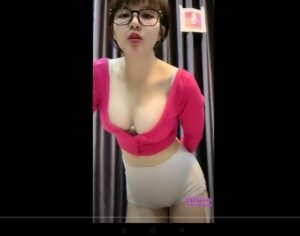 Lily 2k 999live diện đồ bó sát show hàng cực nóng hình 1